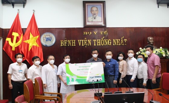 (BCG) - BCG Foundation tặng Bệnh viện Thống Nhất 6 máy thở và xe ô tô 16 chỗ tổng trị giá 4,2 tỷ đồng